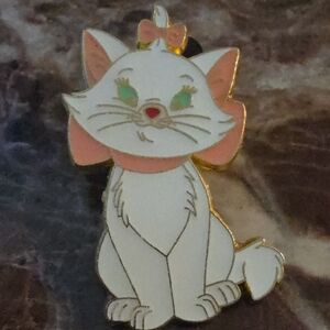 Disney Pin - Aristocats Marie Disney Paris 2010 Collector Trading Pin